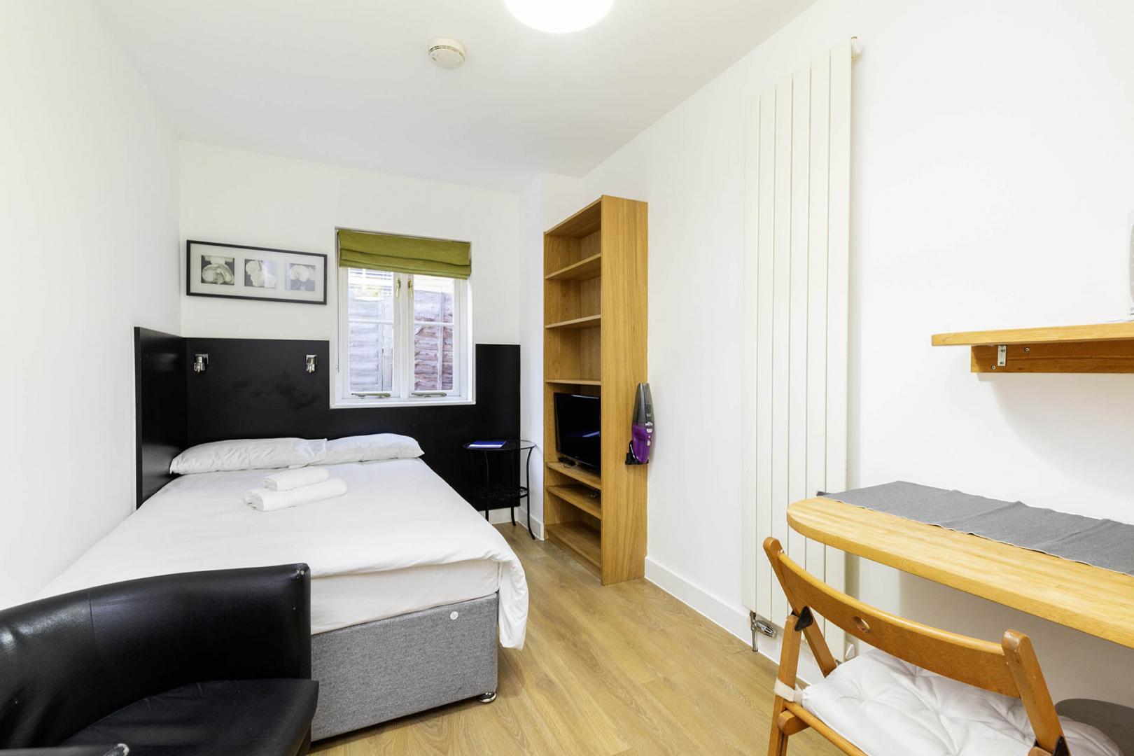  Rent includes electricity, water, and heating Finchley Road, Hampstead